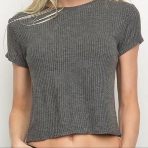 Brandy Melville ribbed crop top